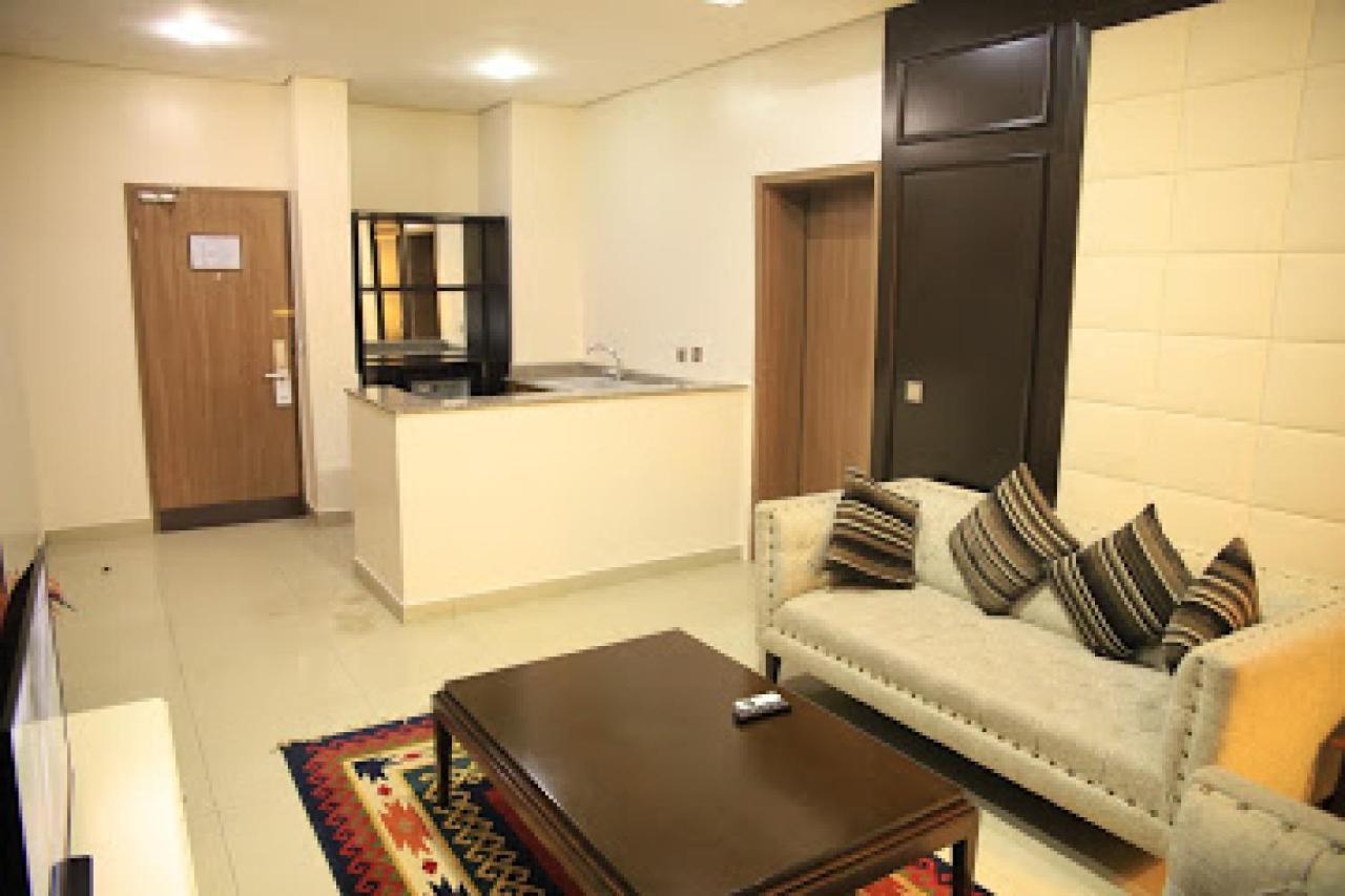 Room In Lodge - Best Western Plus-이바단 외부 사진